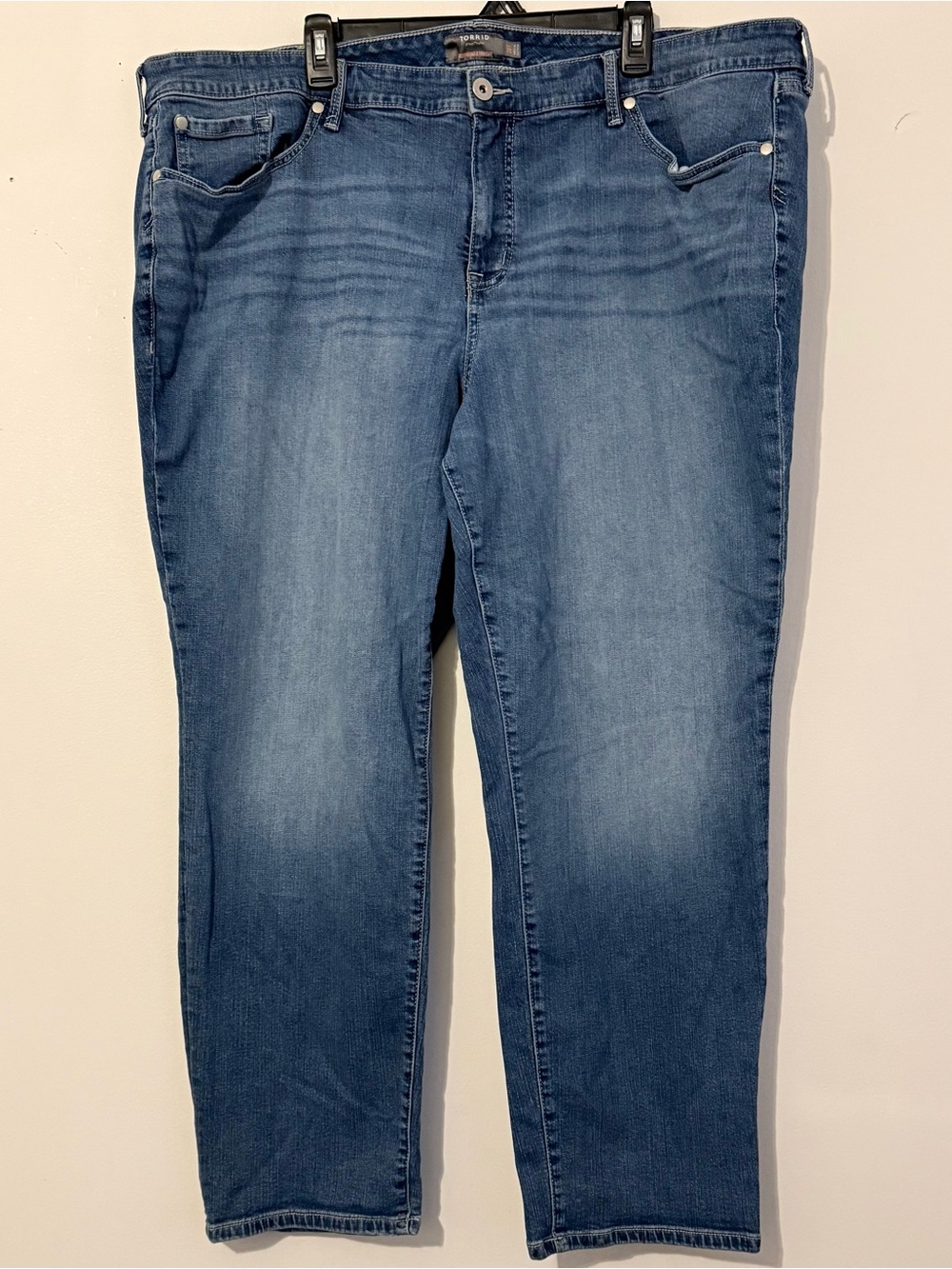 Torrid Boyfriend Straight Vintage Stretch Jeans Size 26R Medium Wash